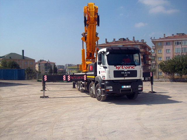 75-ton-Araç-Üstü-Vinç-001