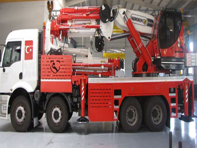 65-ton-Araç-Üstü-Vinç-002